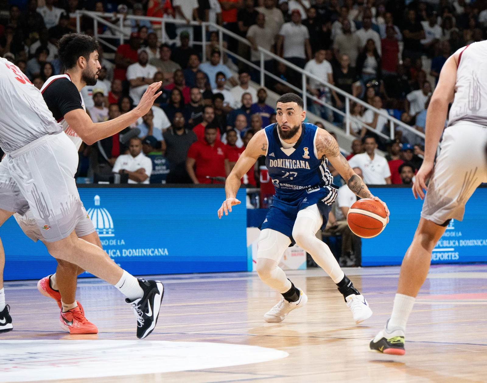 Chris Duarte y Chase Audige brillan con República Dominicana y Jamaica