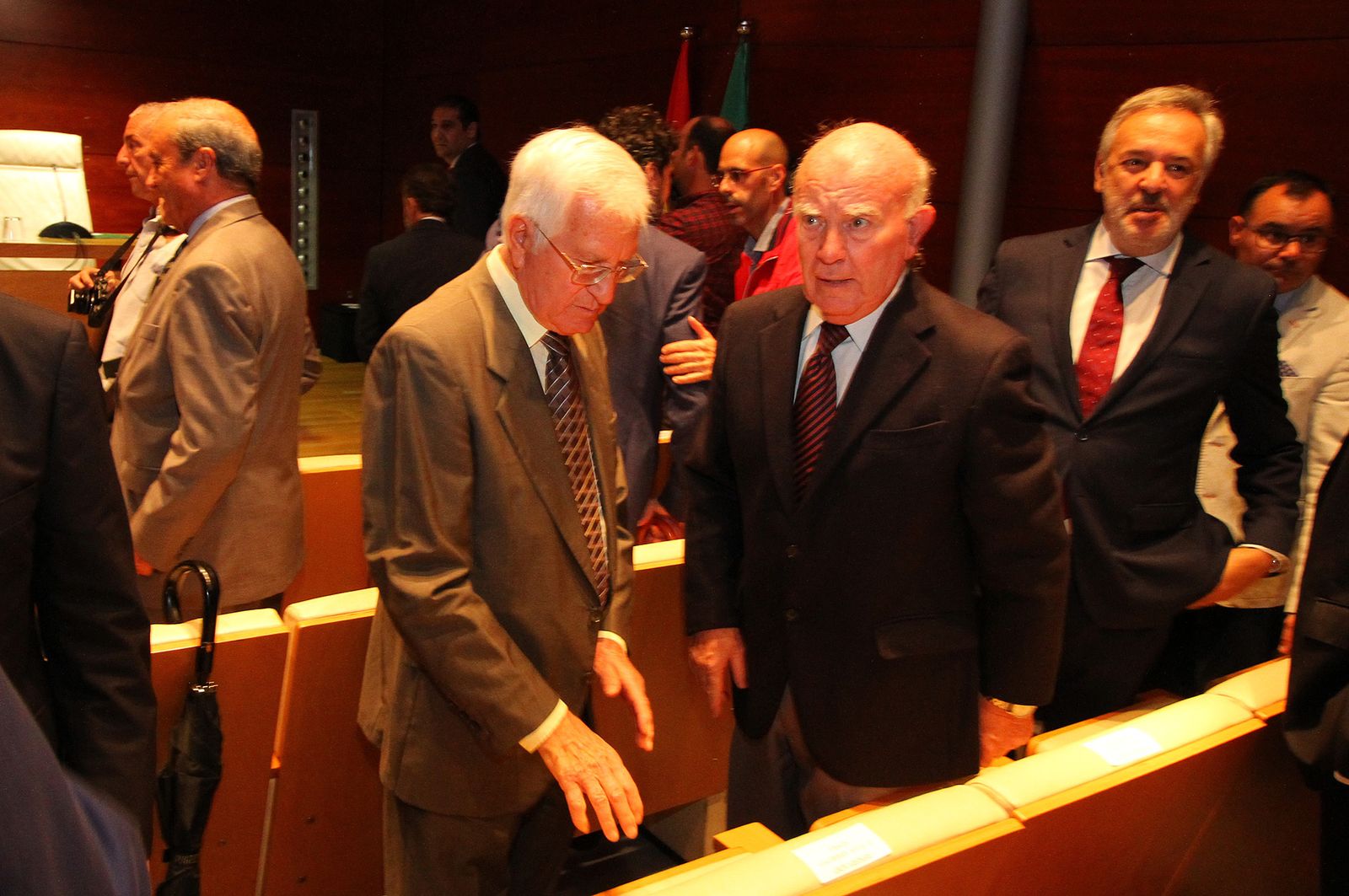 Imágenes de la toma de posesión del nuevo presidente del Puerto de Huelva, José Luis Ramos.