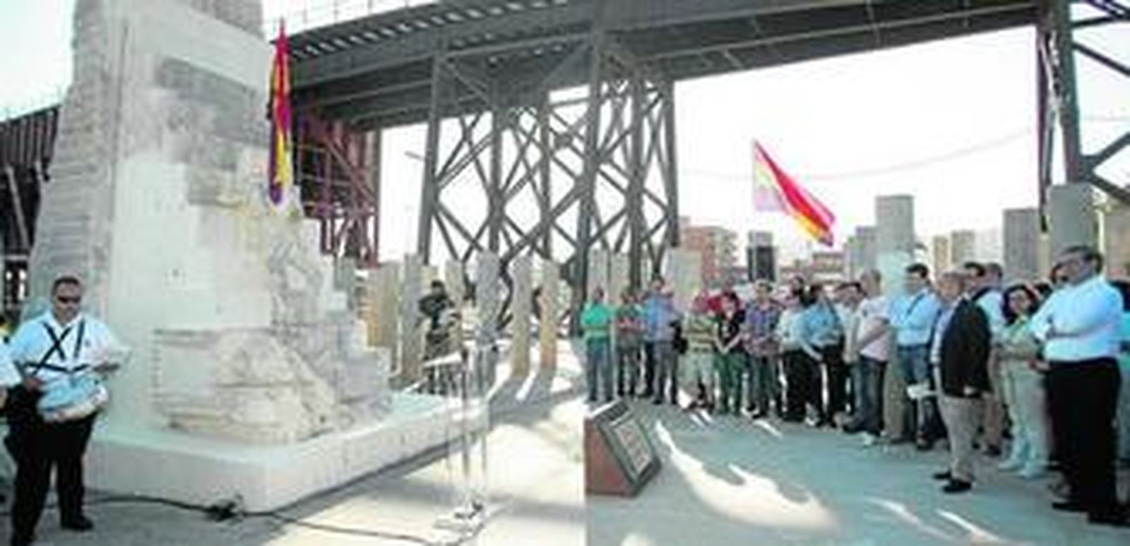 Unas doscientas personas participaron, ayer, en un acto que se celebró en el parque de Las Almadrabillas, junto al Cable Inglés.