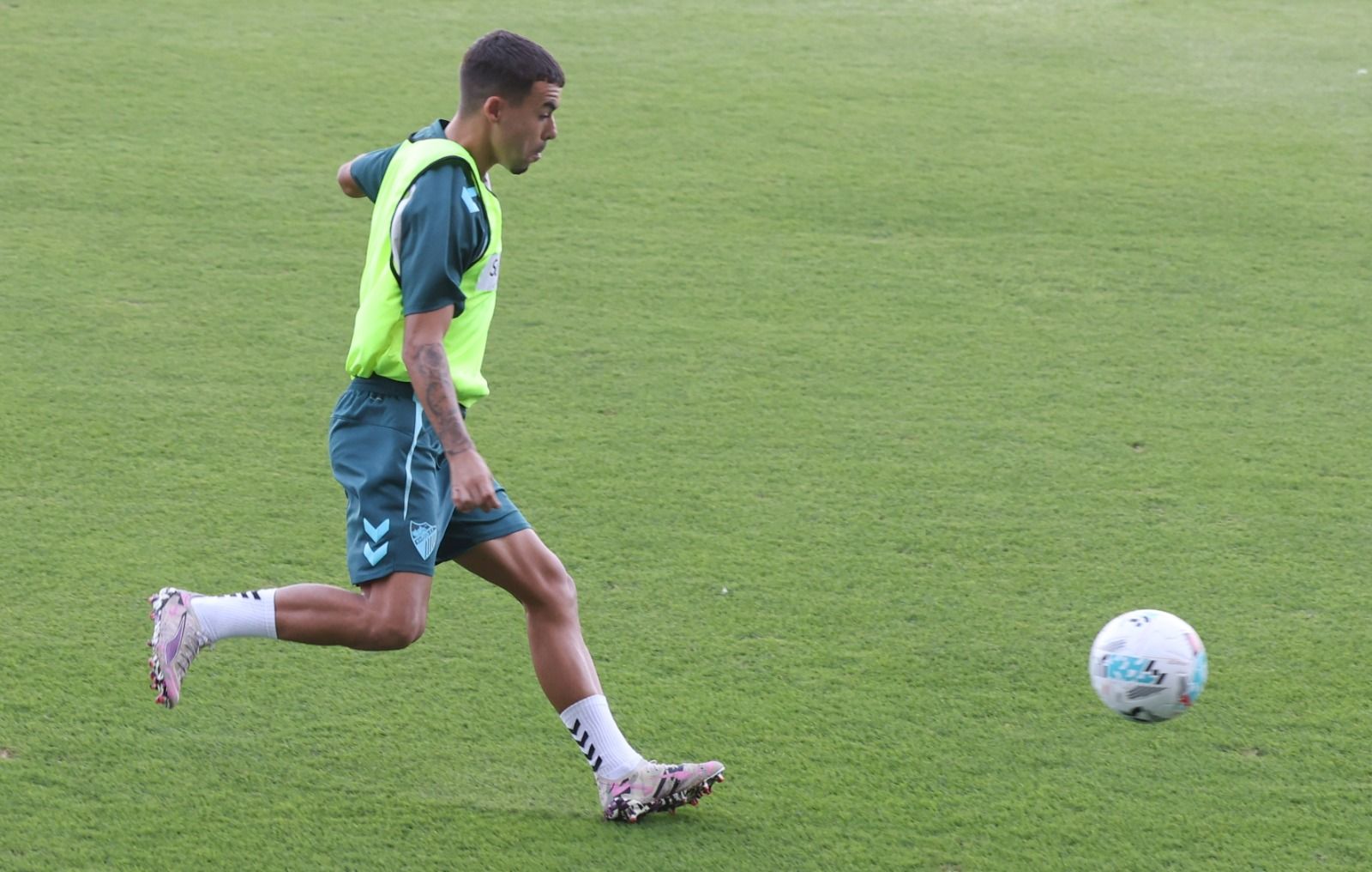 Málaga CF-Cádiz: Izan Merino sigue al margen del equipo