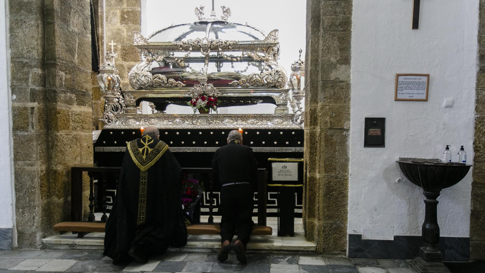Las imágenes del Sábado Santo en Cádiz