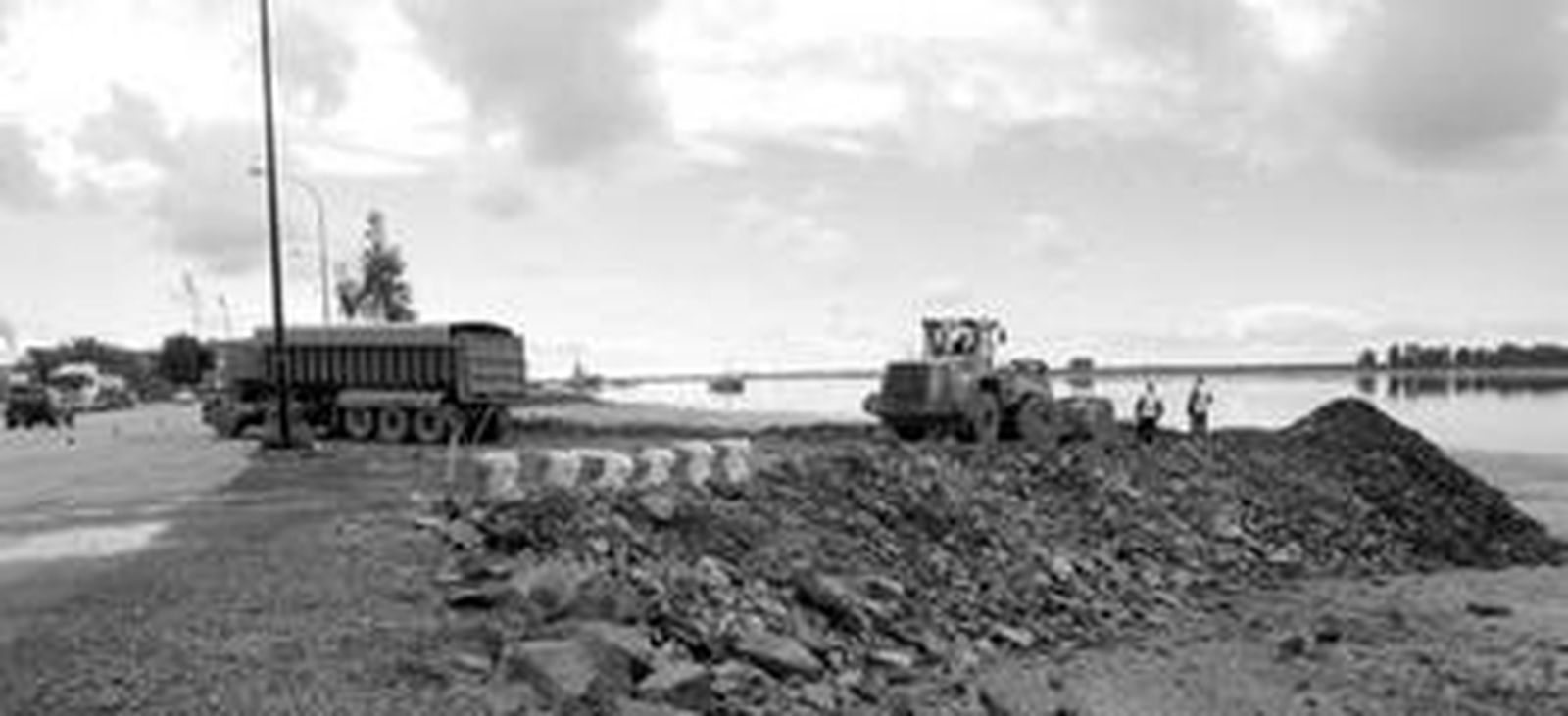 Las obras de la primera fase del paseo marítimo se iniciaron hace dos semanas.