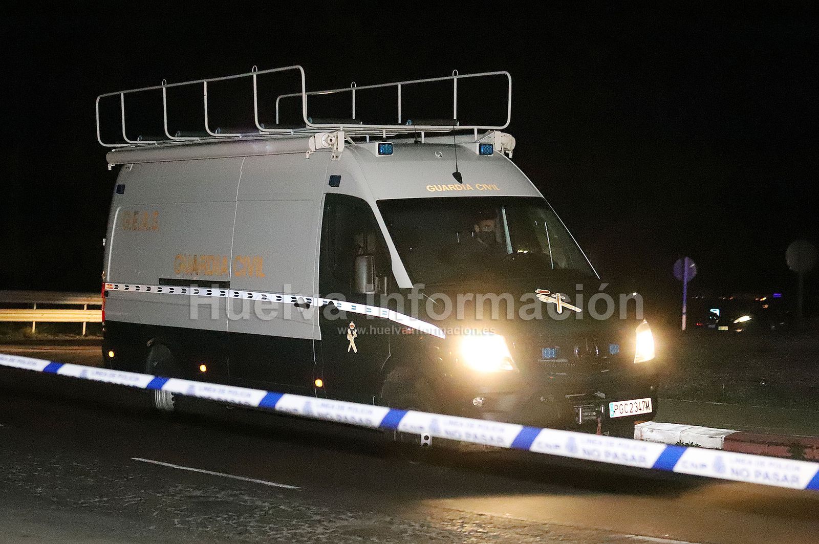 Encuentran los cuerpos de Enrique y Paqui en el acceso al espigón de Huelva, en imágenes