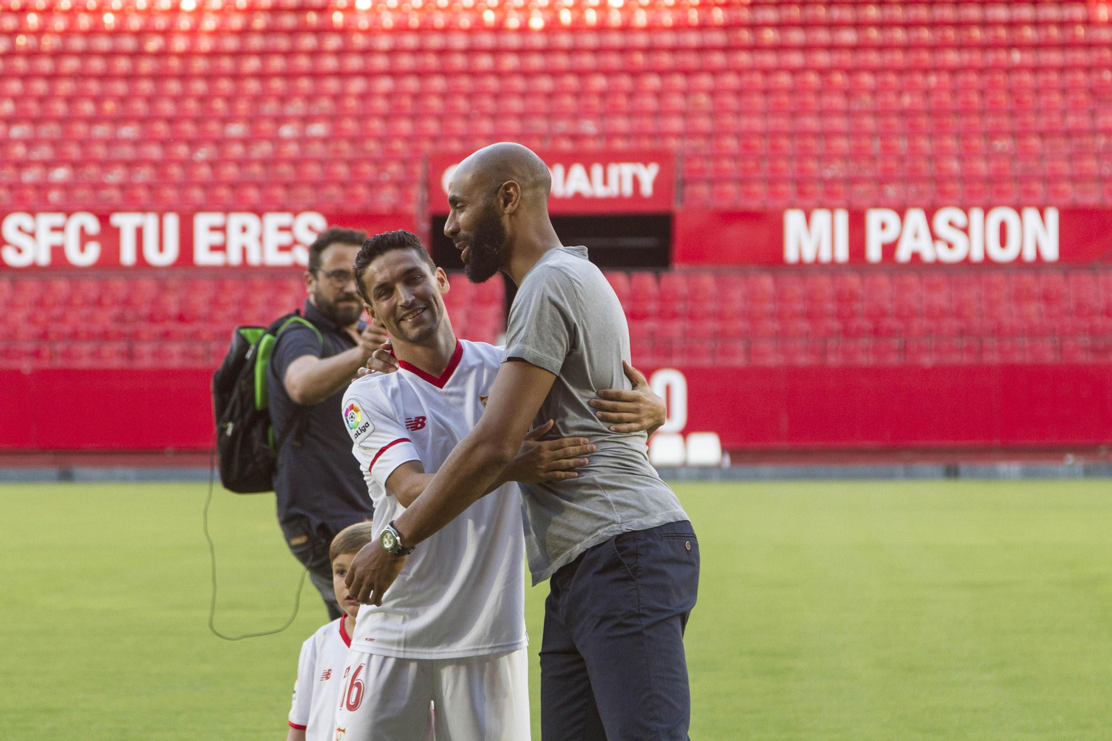 La presentación de Jesús Navas, en imágenes