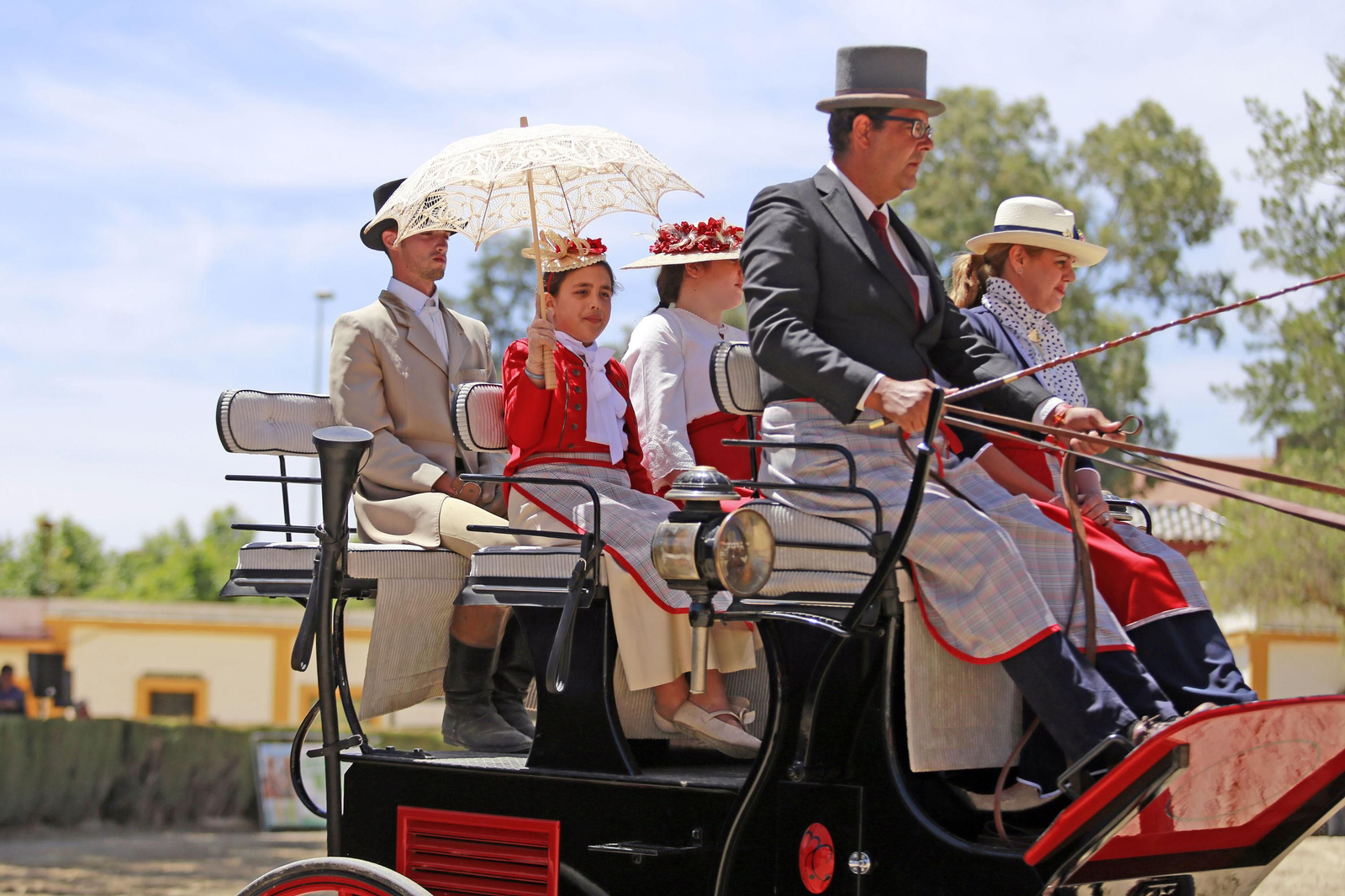 Trofeos de los concursos de Enganches y Morfológicos en la Feria de Jerez