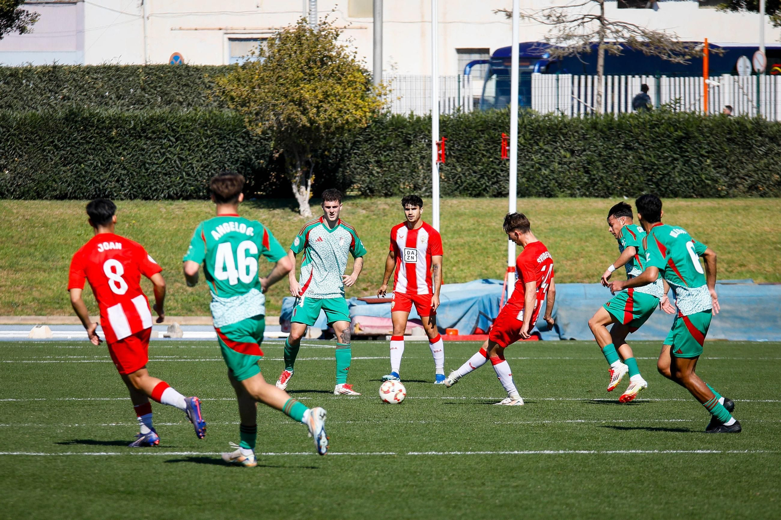Las imágenes de Segunda RFEF entre Almeria B y recreativo de Granada