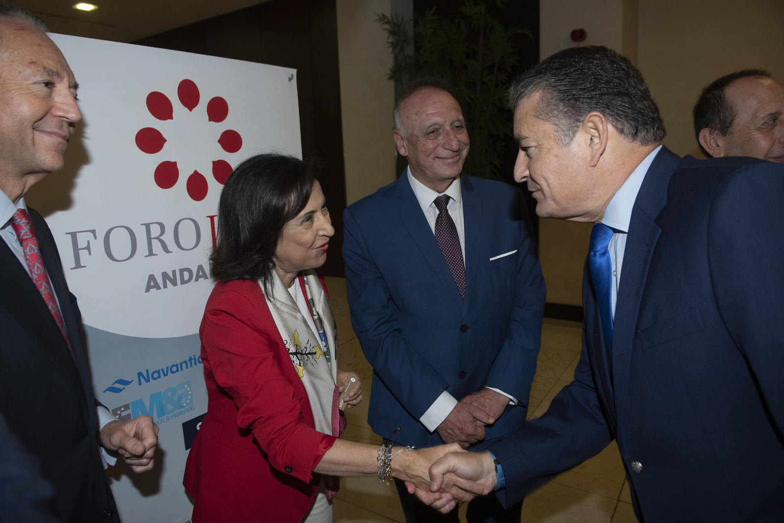 Las imágenes del Foro Joly con la Ministra de Defensa, Margarita Robles