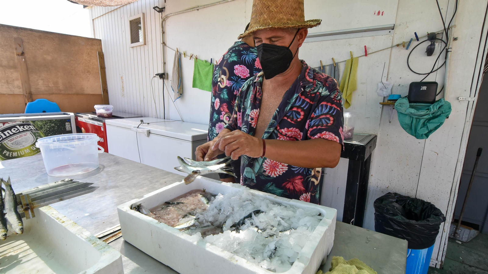 La ruta del espeto por la playa de La Línea