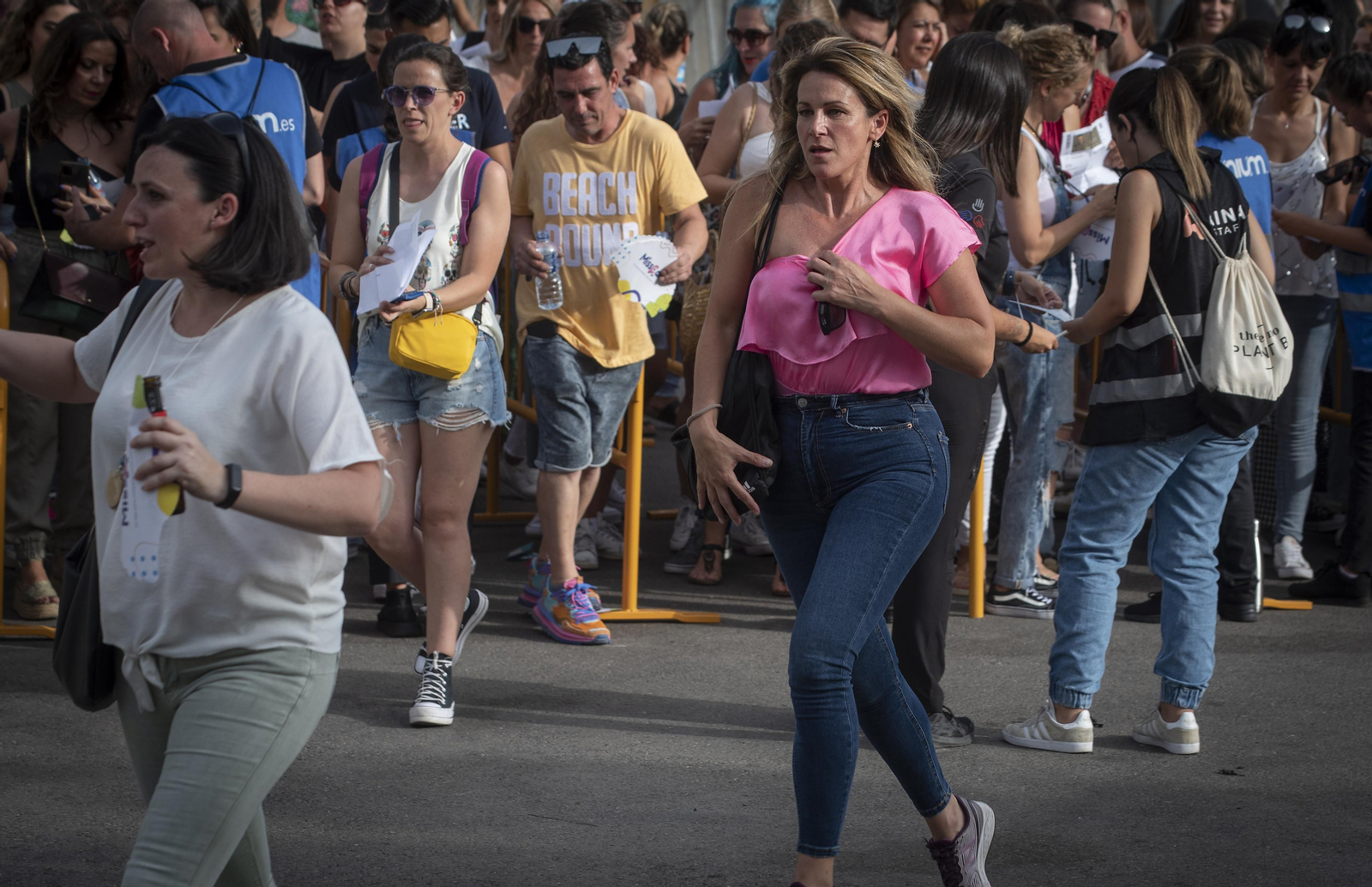 Las imágenes del ambiente en la entrada del concierto de Alejandro Sanz Las imágenes del ambiente en la entrada del concierto de Alejandro Sanz