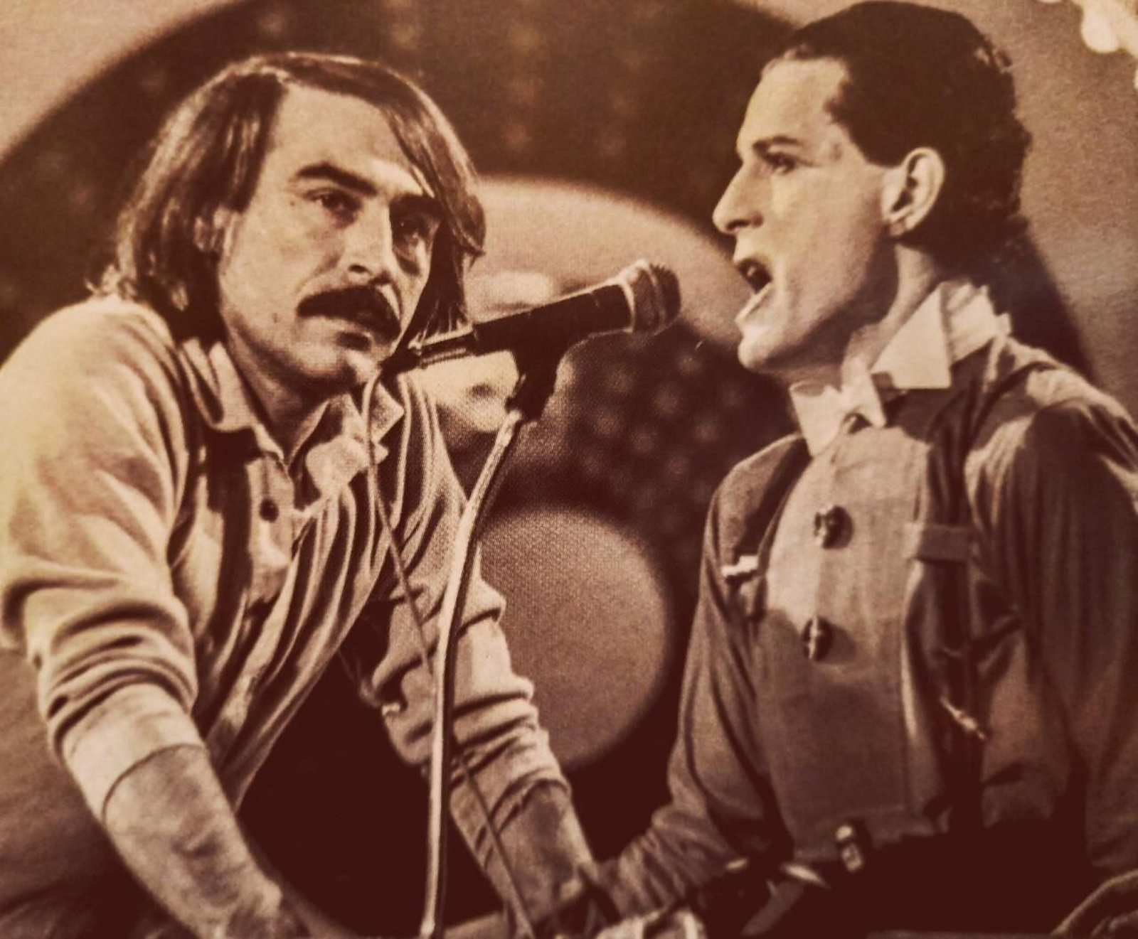 Hugo Stuven con el disc jockey Nacho Dogan, uno de los rostros de 'Aplauso' a principios de los 80