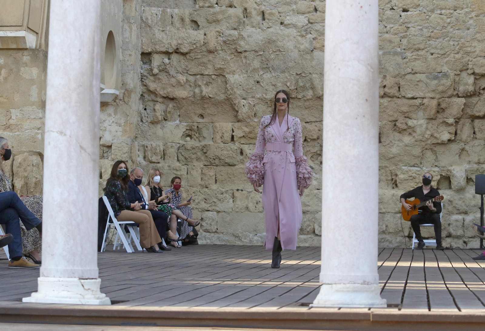 El desfile de Juana Martín en Medina Azahara, en fotografías
