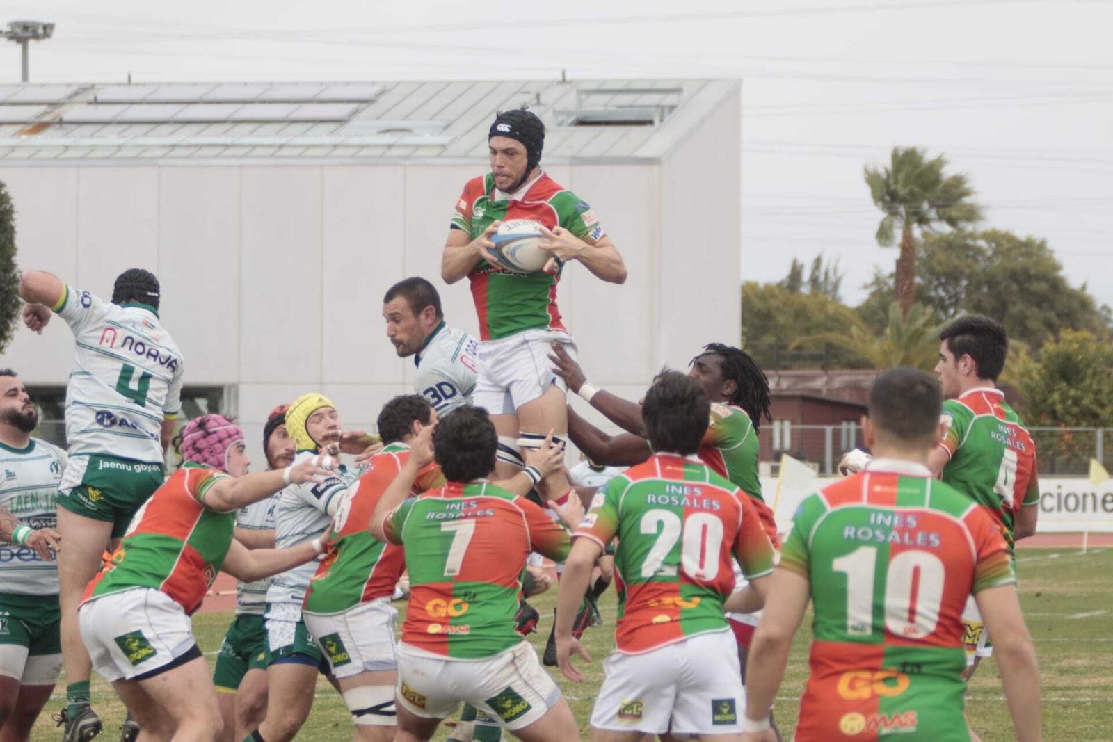 El CAR gana una 'touche' en el partido contra el Jaén.