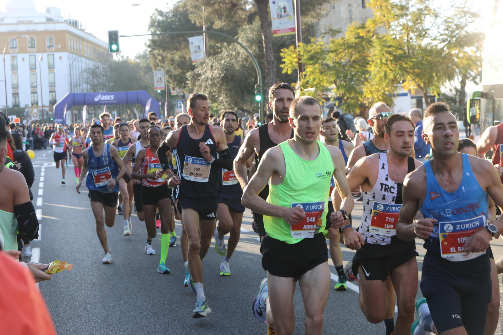 Búscate en la Zurich maratón de Sevilla