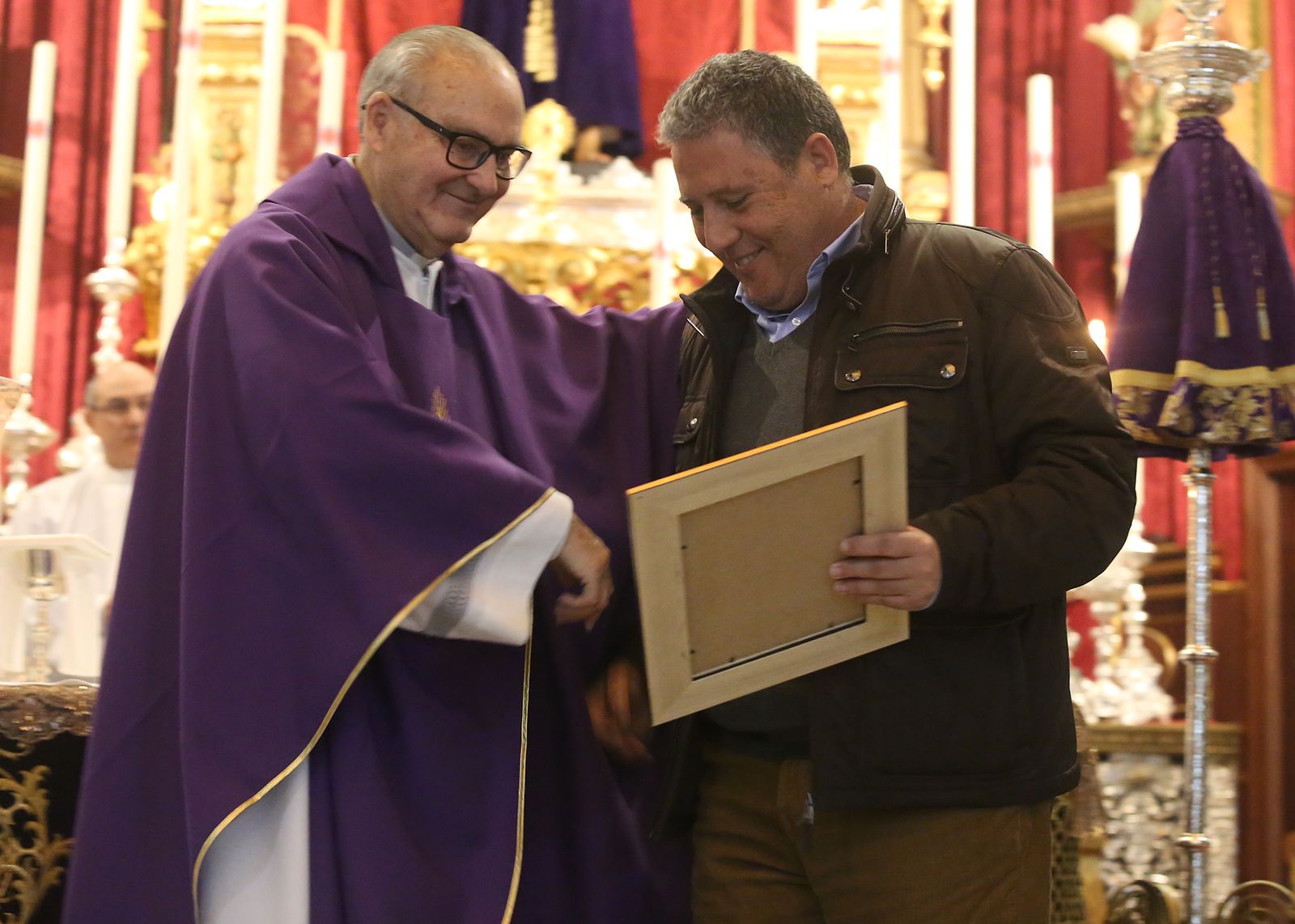 Imagenes de la misa de acción de gracias por el aniversario de la cuadrilla de costaleros