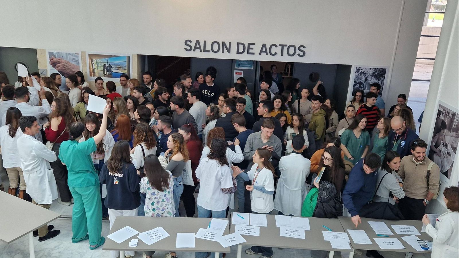 Jornada de puertas abiertas para residentes en el Clínico San Cecilio de Granada