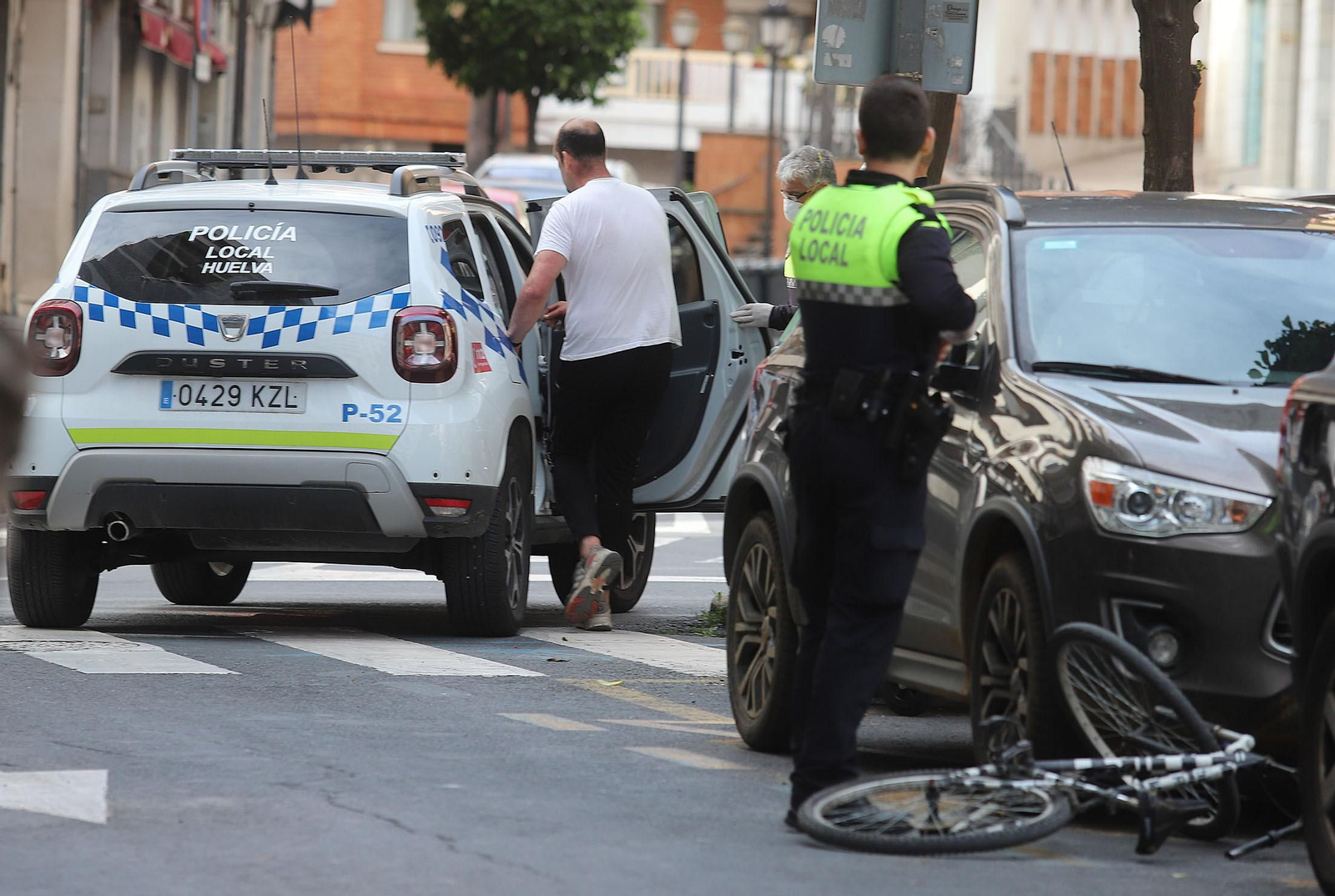 Persecución a un ciclista con el estado de alarma en Huelva