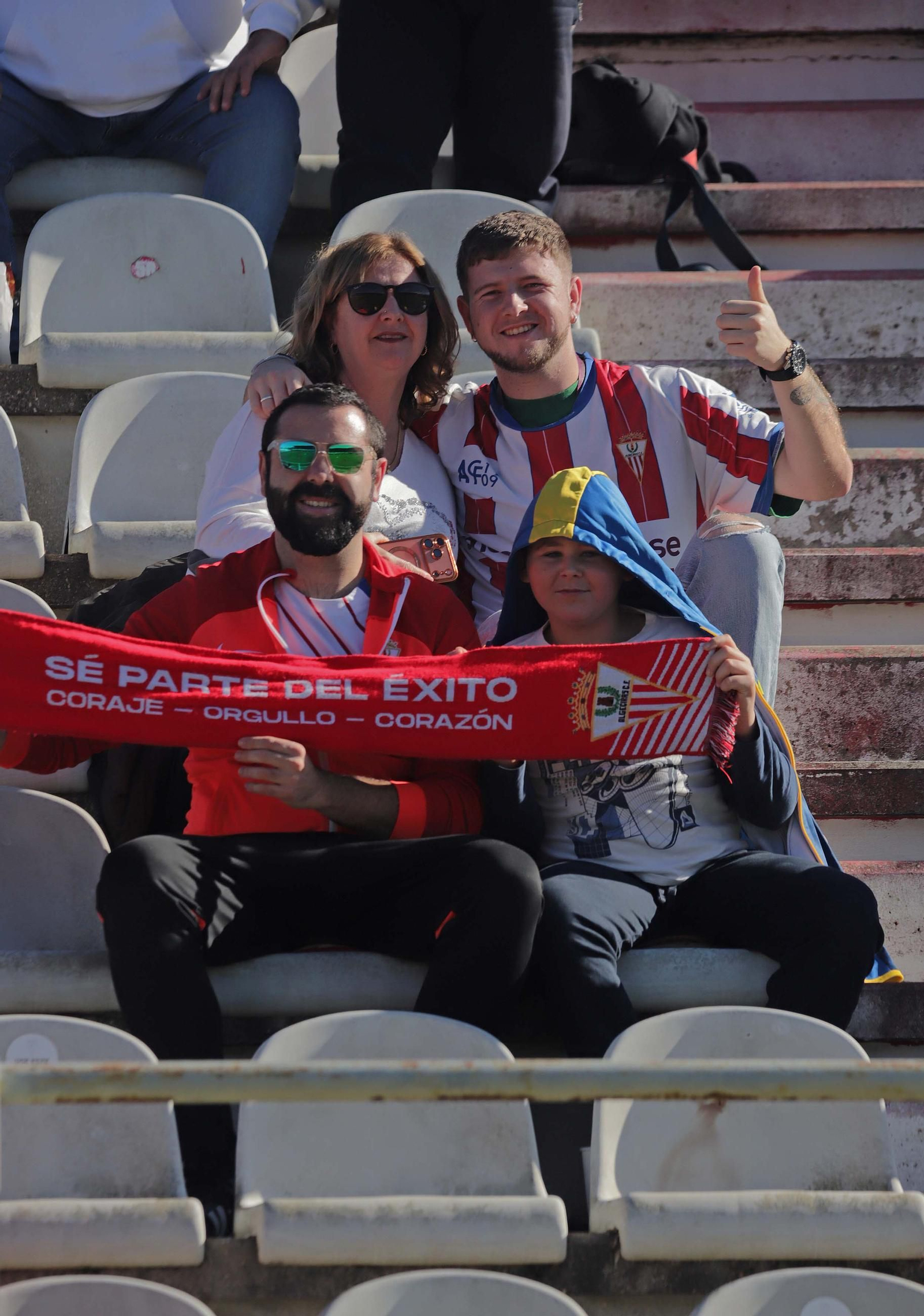 Búscate en el Nuevo Mirador durante el Algeciras - Atlético Madreliño de Primera Federación