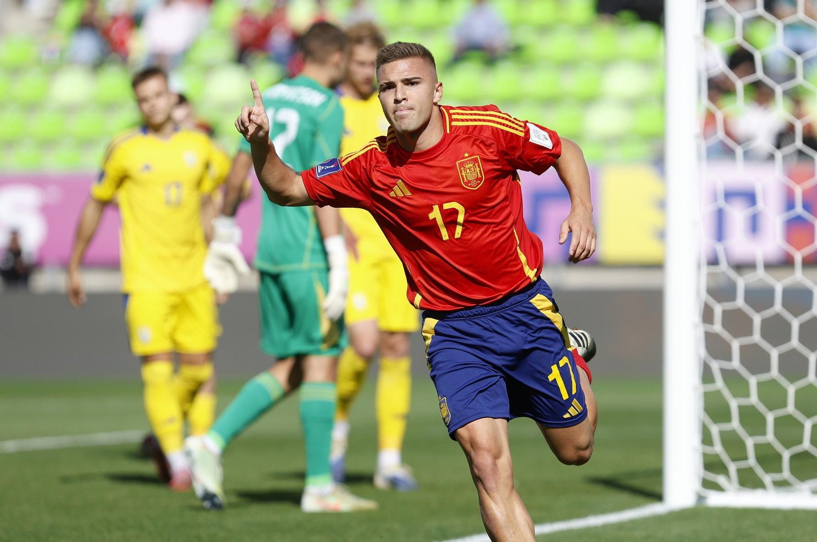 Las mejores fotos del Ucrania-España sub 20