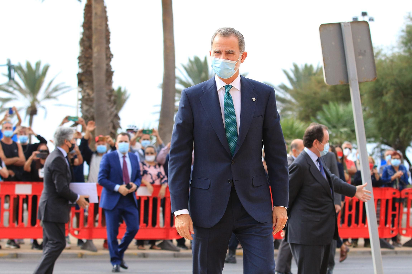 Fotogalería 'El Rey entrega el premio Reino de España a la Trayectora Empresarial a Paco Cosentino'