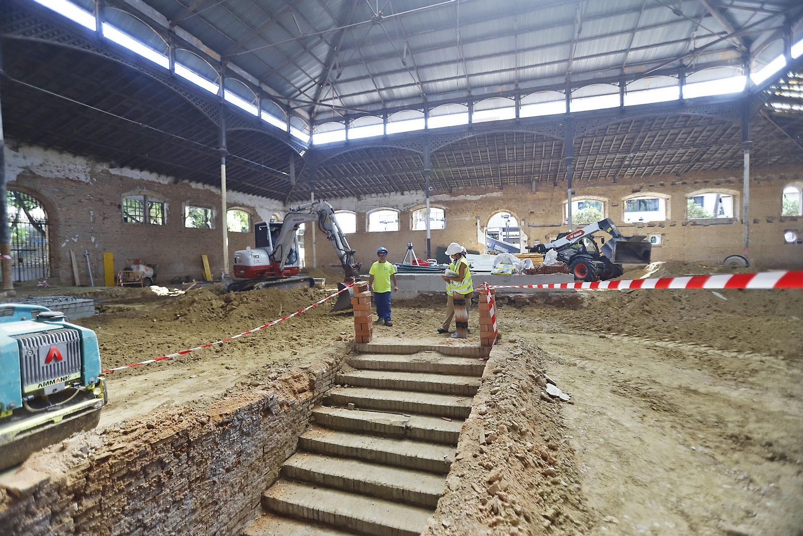 Visita a las entrañas del antiguo mercado de Santa Fé de Huelva