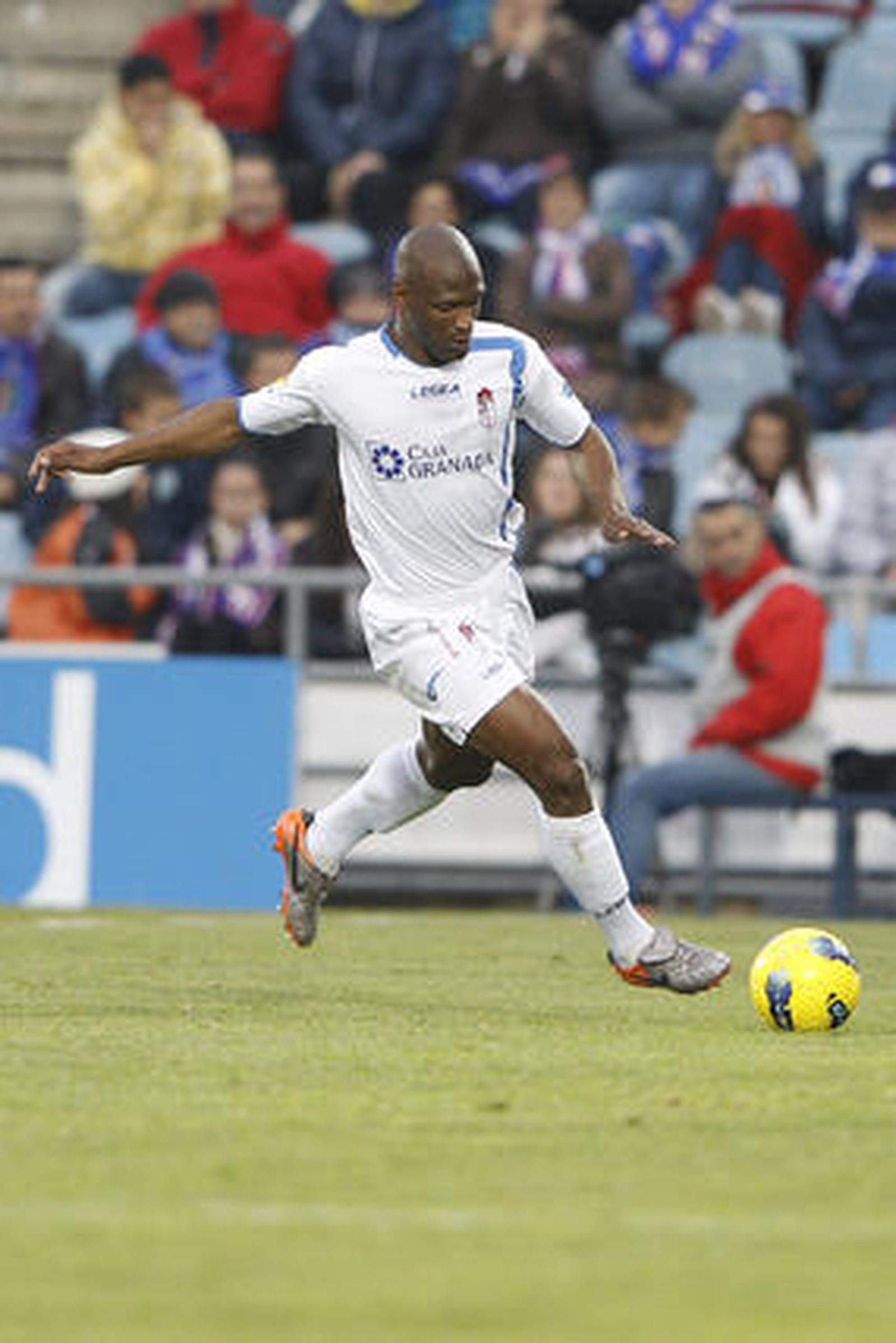 El Granada se trae una derrota injusta de Getafe (1-0). / LOF