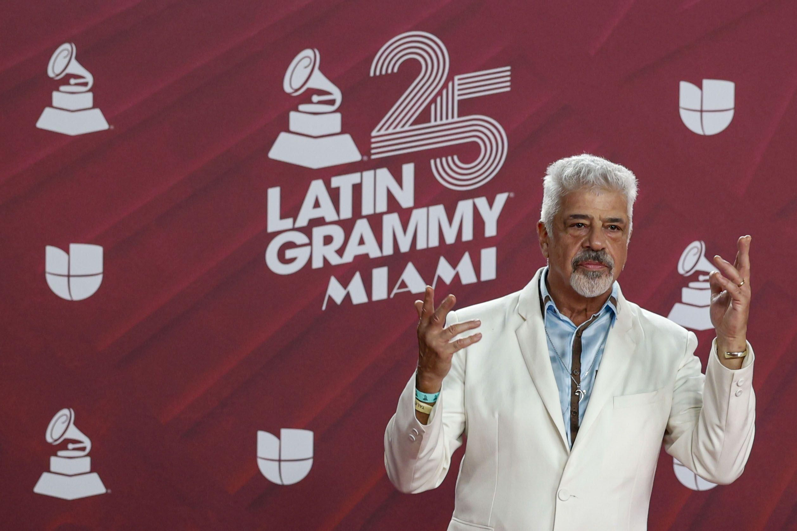 Todos los famosos, tendencias y curiosidades en la alfombra roja de la 25 edición de los Grammy Latinos