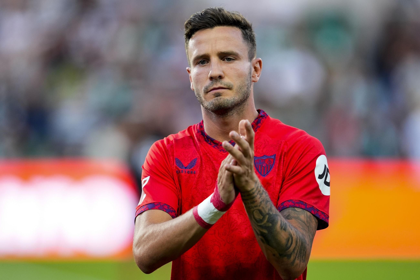 Las fotos del pobrísimo paso de Saúl Ñíguez por el Sevilla