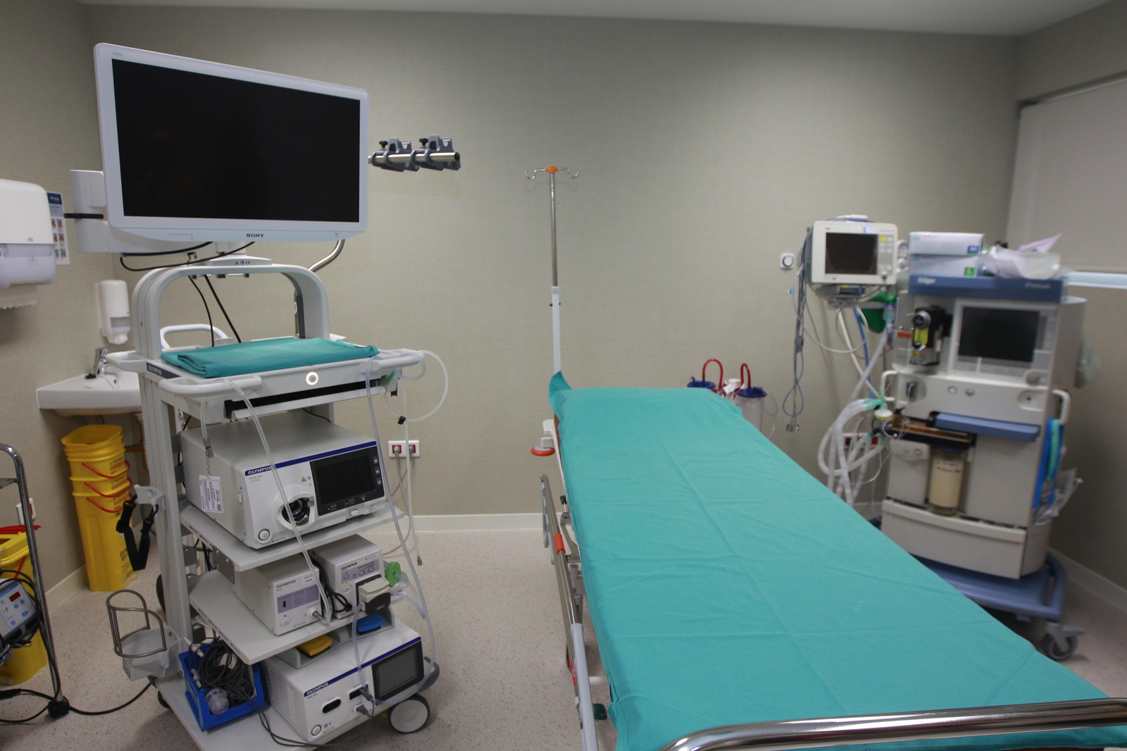 El Hospital Vithas Virgen del Mar inaugura la remodelación de sus instalaciones