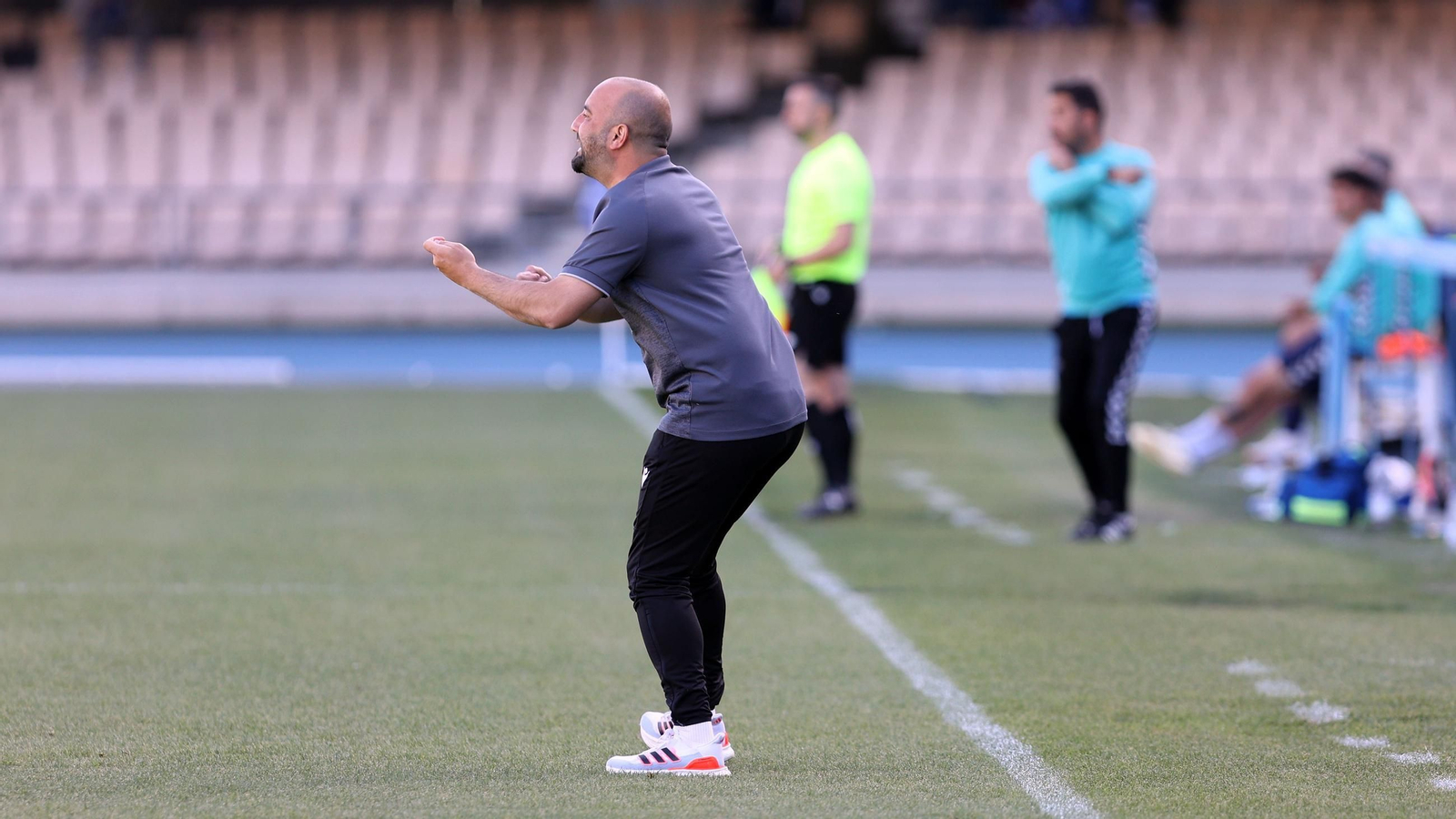 Imágenes del Xerez DFC contra el Don Benito en Chapín