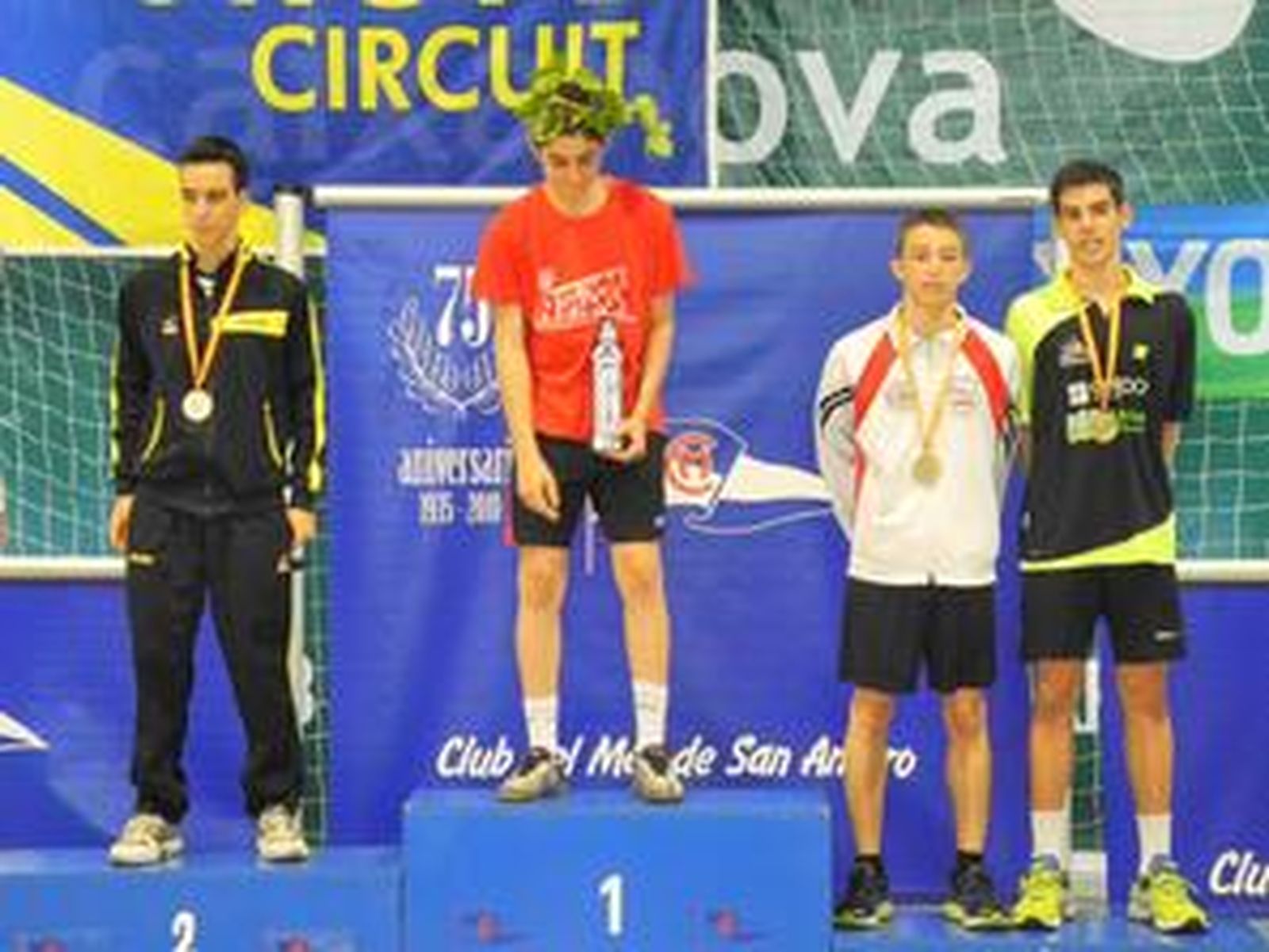Joaquín Reina triunfa en el subcampeonato de España de bádminton sub-15