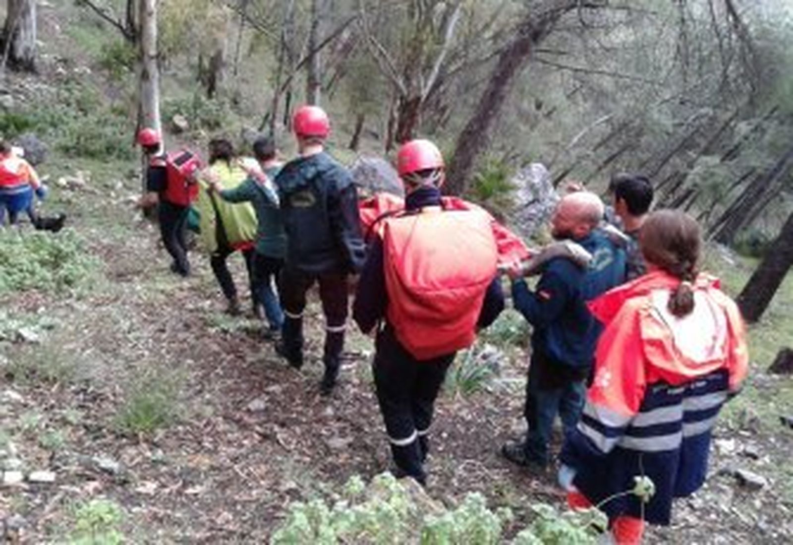 Herida una escaladora tras caer desde unos 10 metros de altura en El Chorro