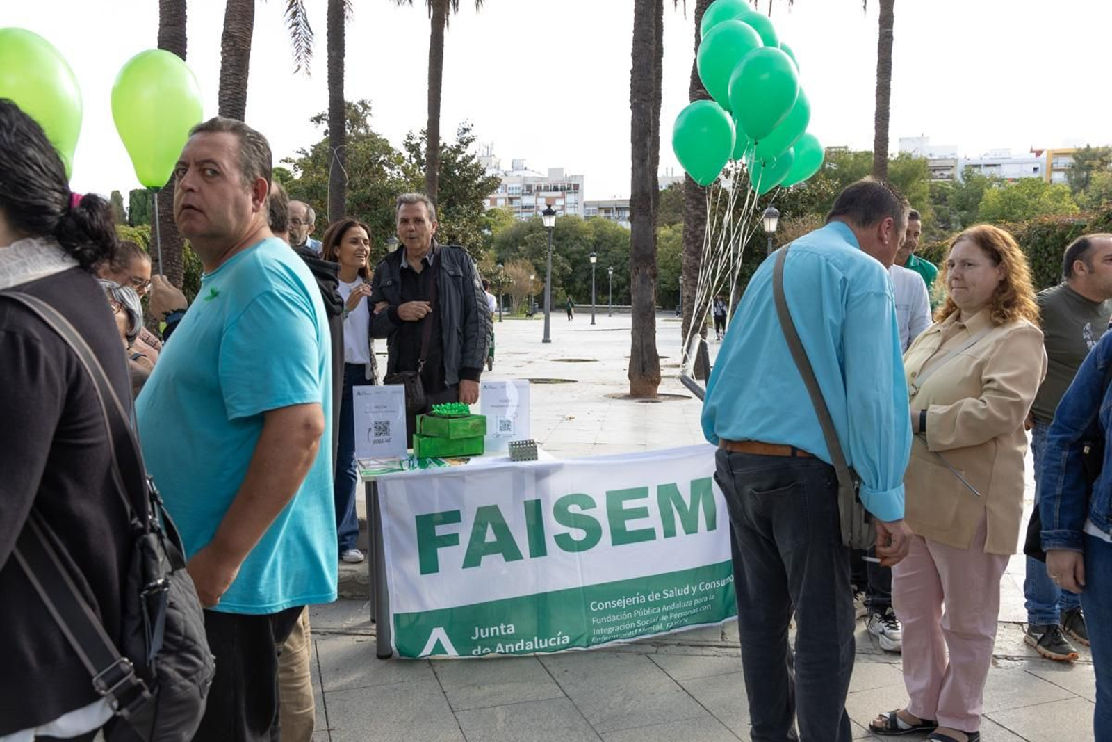 Marcha organizada con motivo del Día Mundial de la Salud Mental, en imágenes