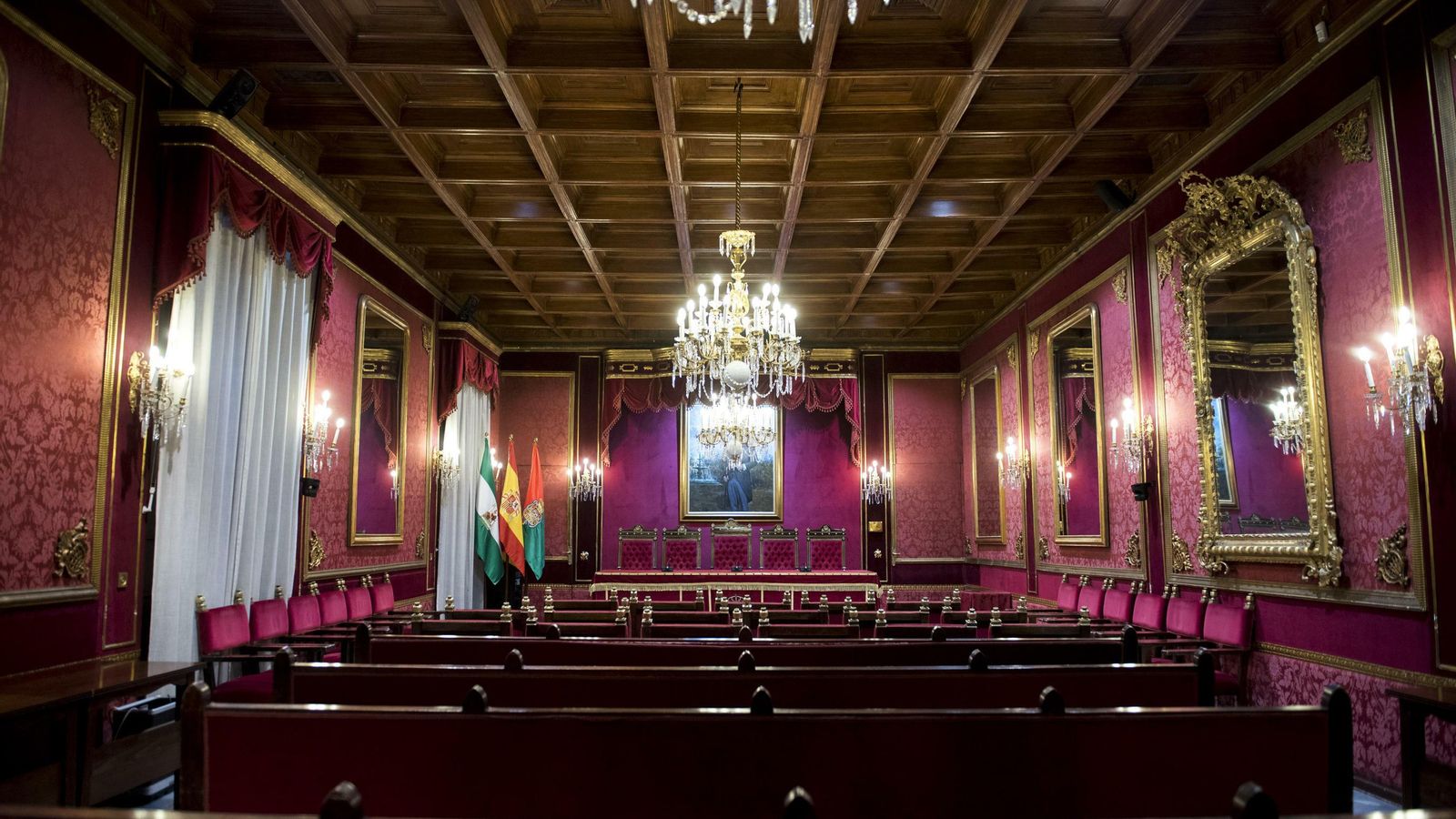 El Salón de Plenos del Ayuntamiento espera ya a la fecha marcada en el calendario del 15 de junio.