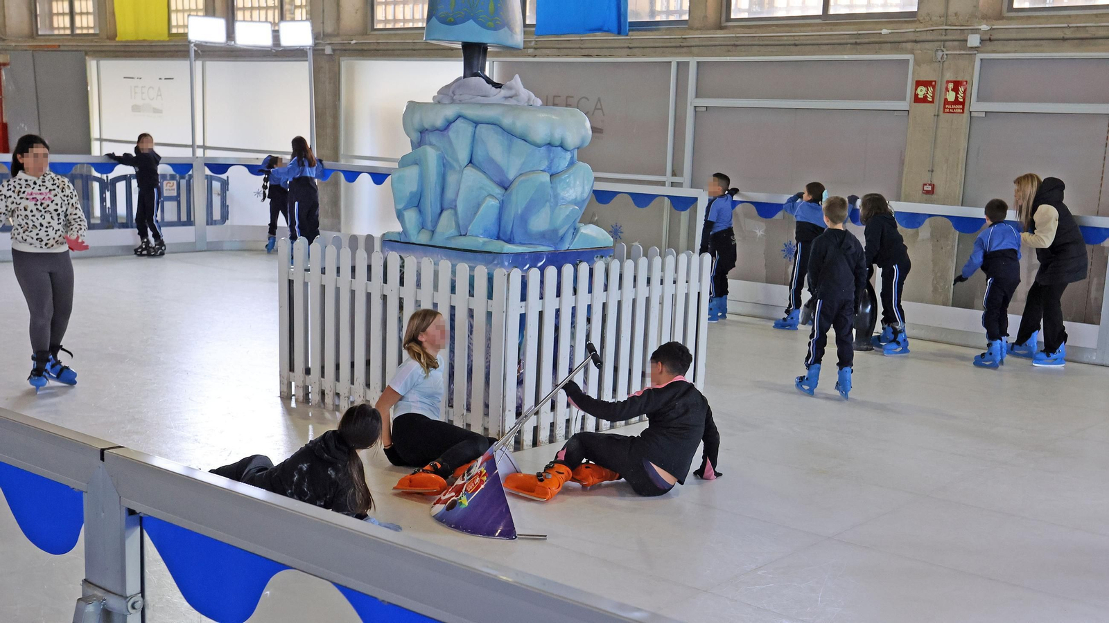 Imágenes del primer día de Juvelandia en Jerez