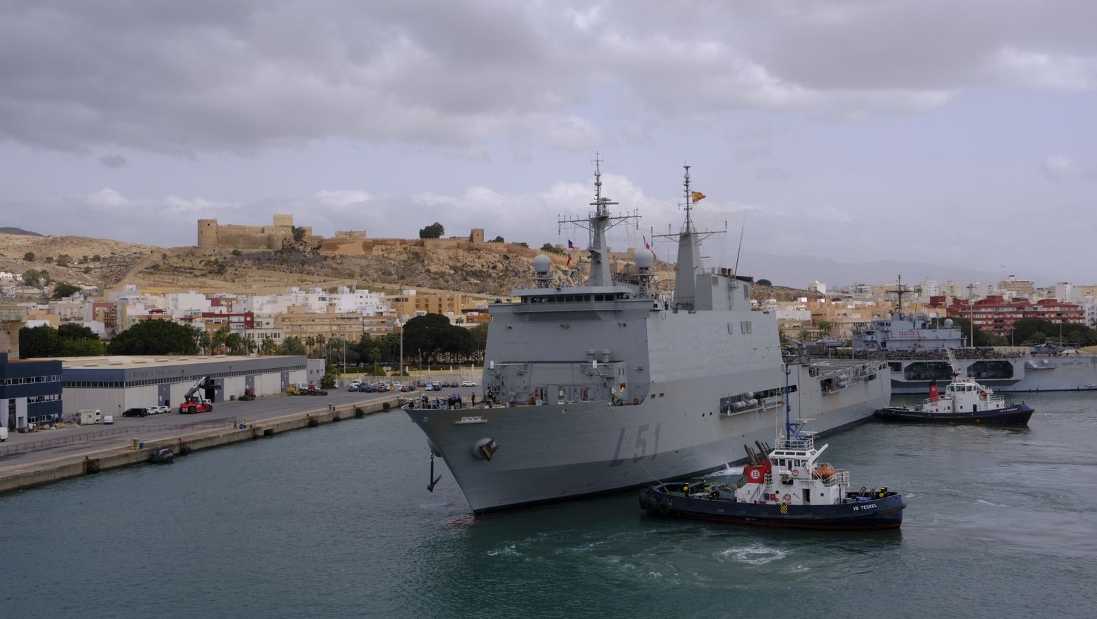 Fotogalería de la visita al portaaviones Juan Carlos I. Puerto de Almería.
