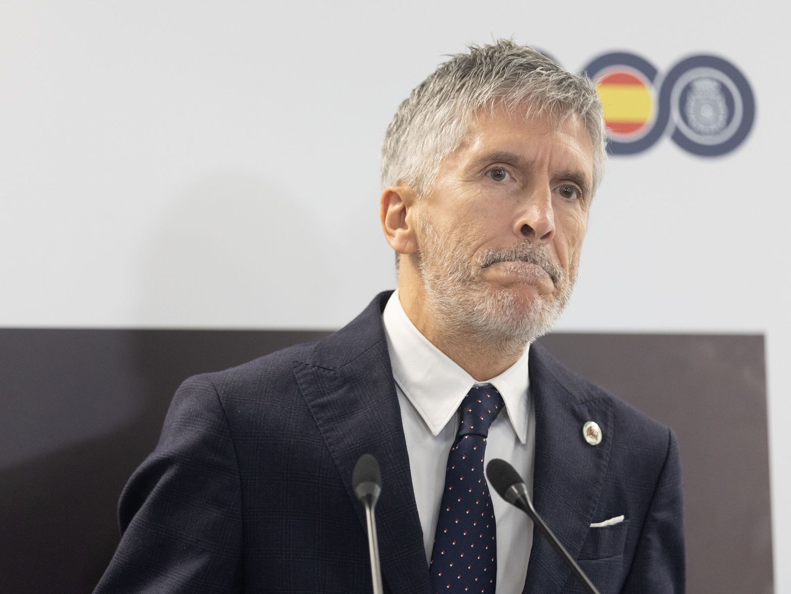 El ministro del Interior sostiene que estos son comentarios "poco solidarios".