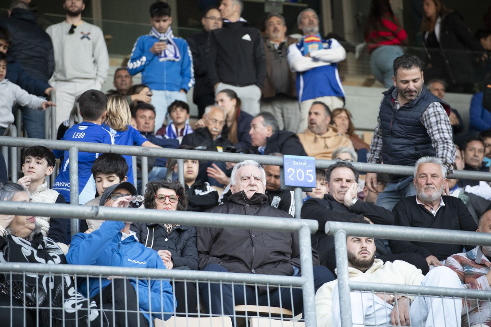 Búscate en el Xerez CD-Yeclano en Chapín