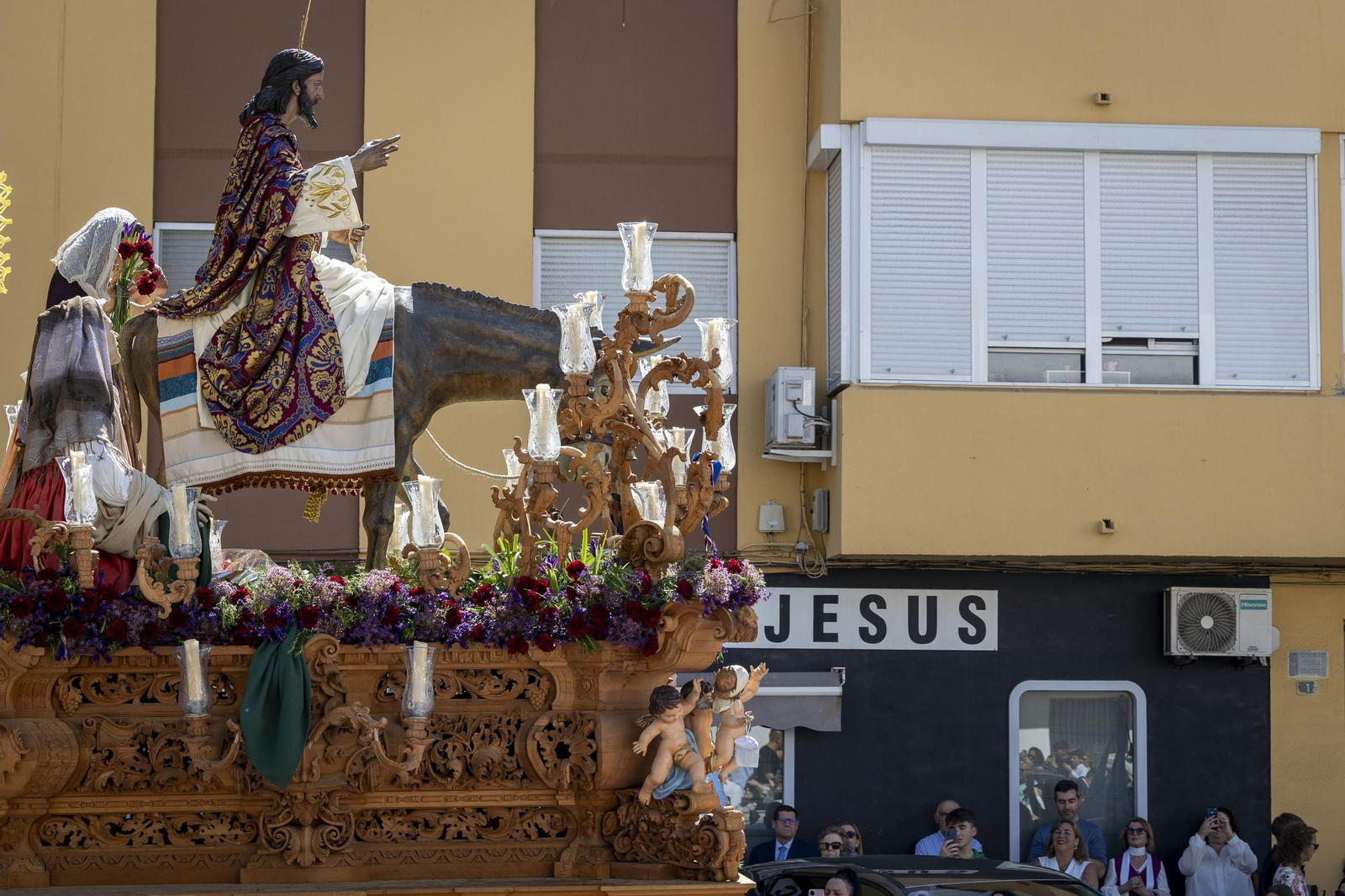 Imágenes de la salida de la Borriquita en la Semana Santa de El Puerto 2025