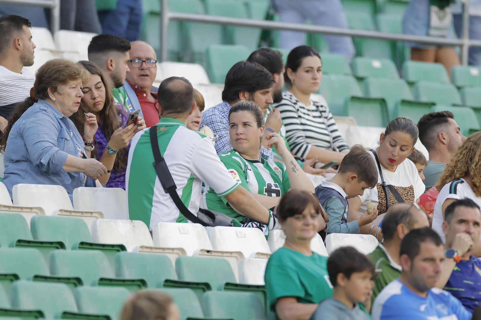 Búscate en las fotos de Betis-Getafe