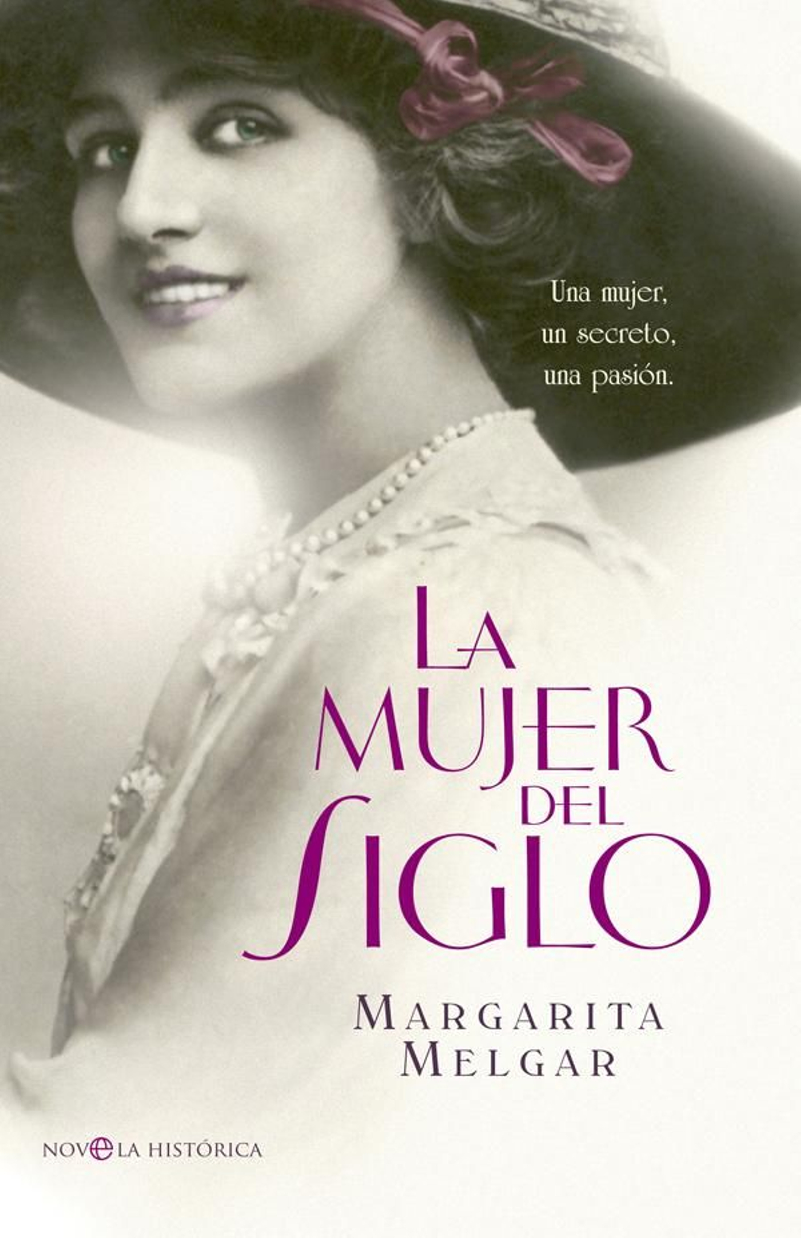 Portada de 'La mujer del siglo'.