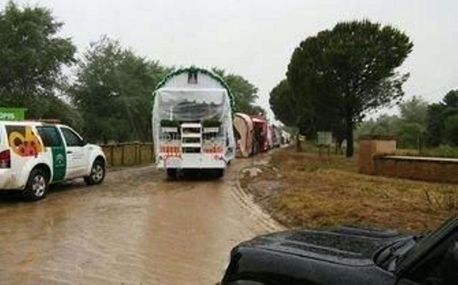 Las hermandades del Rocío no pasarán tampoco por la Raya Real