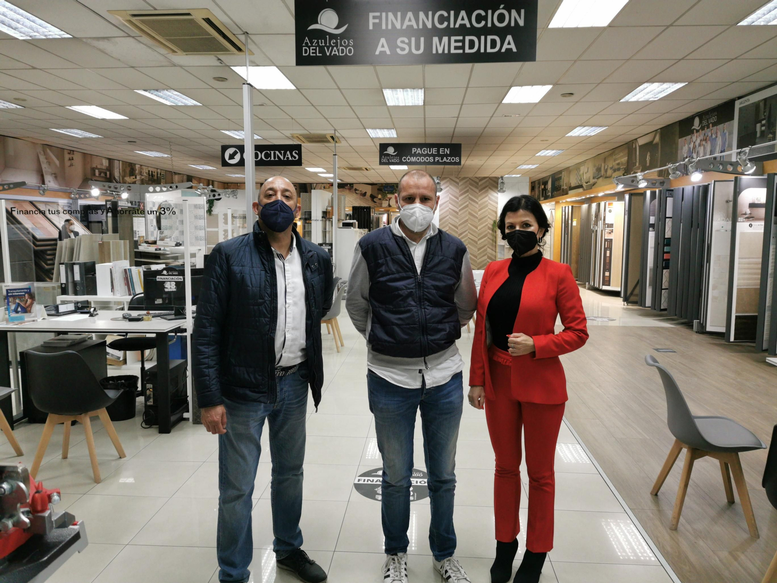 Convenio firmado por CSIF Huelva con Azulejos del Vado. Convenio firmado por CSIF Huelva con Azulejos del Vado.