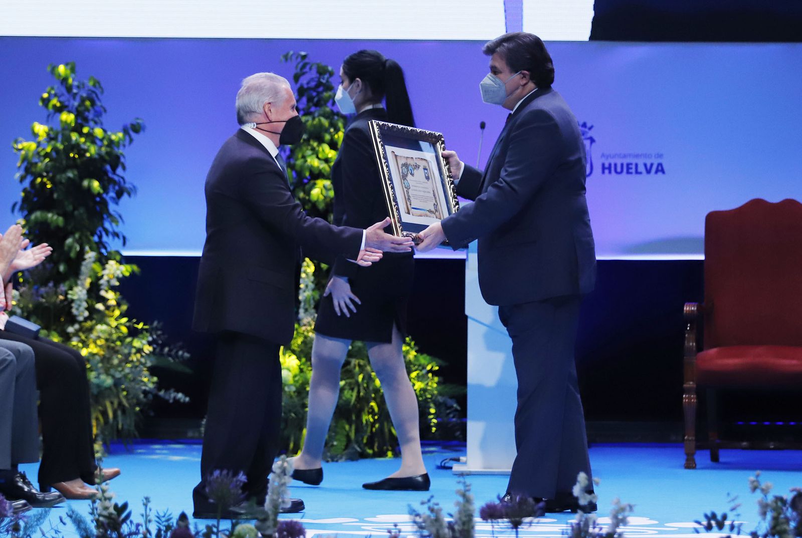 Imágenes de la entrega de Hijo Predilecto y de Hijos Adoptivos de Huelva