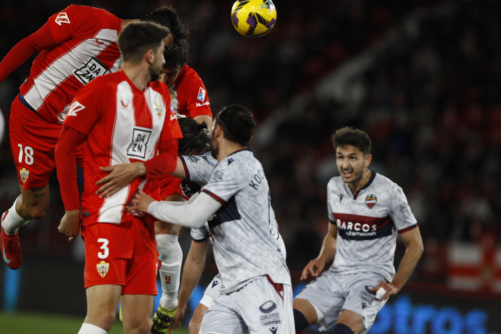 Las mejores imágenes del partido U.D. Almería-Levante U.D.