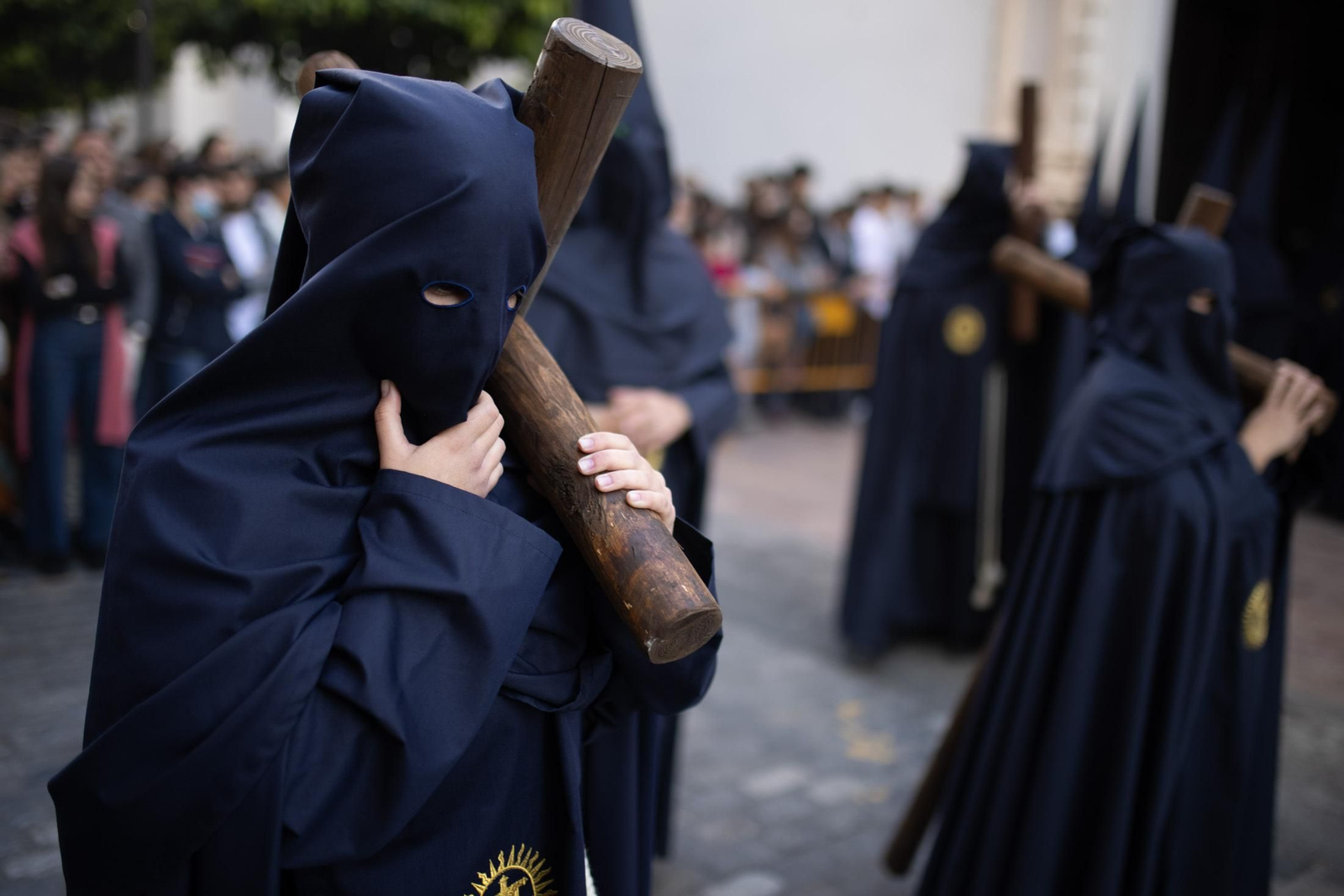 Imágenes del Miércoles Santo: Hermandad de la Santa Cruz