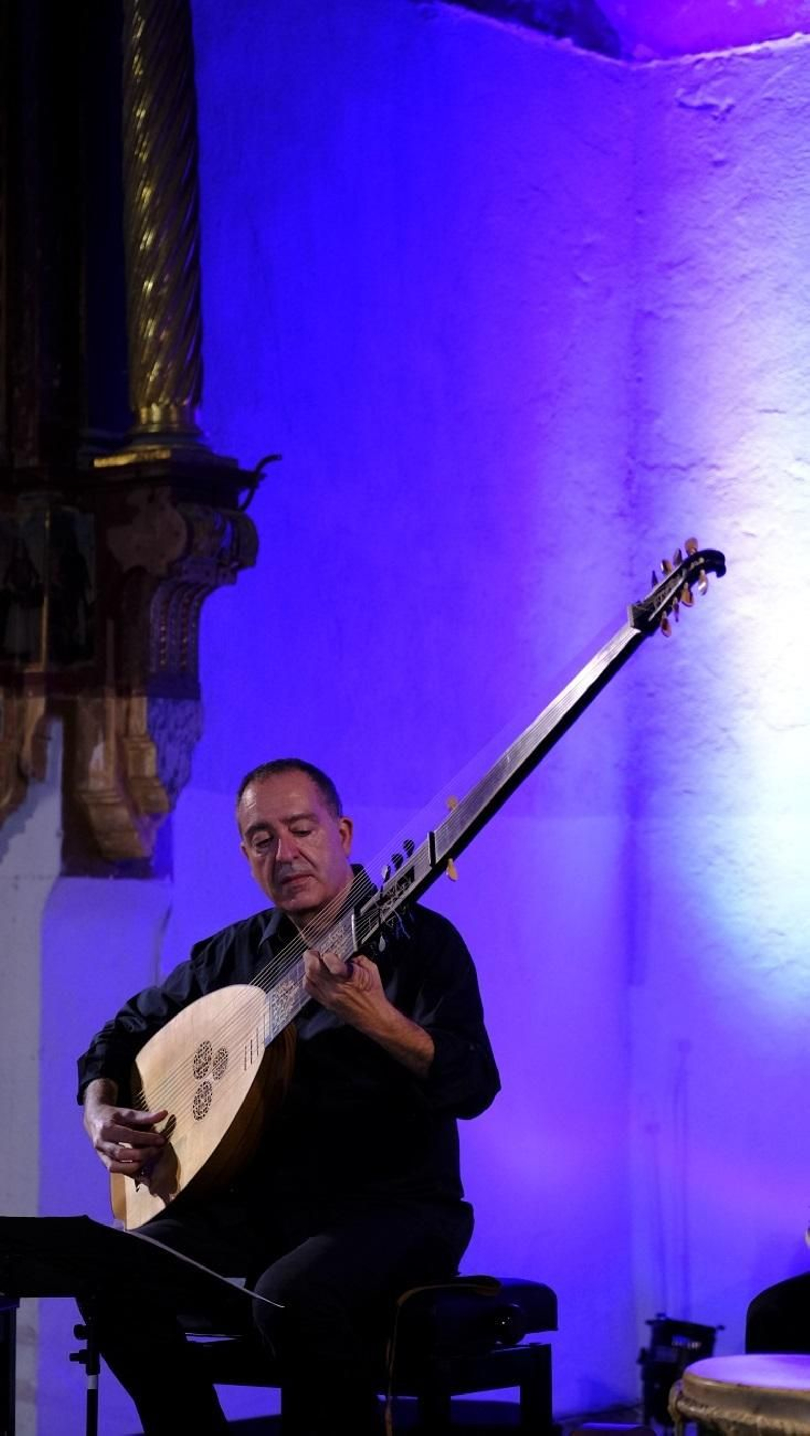 Fotogalería concierto de Jordi Savall. Festival de Música Renacentista y Barroca de Vélez Blanco.