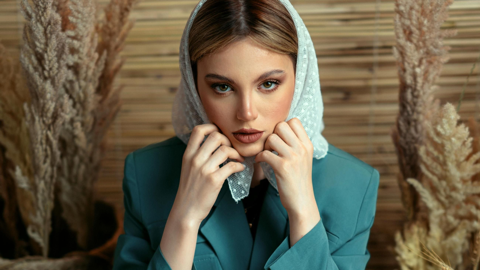 Los labiales en tendencia este otoño 2025 han llegado para aportar sofisticación a tu maquillaje