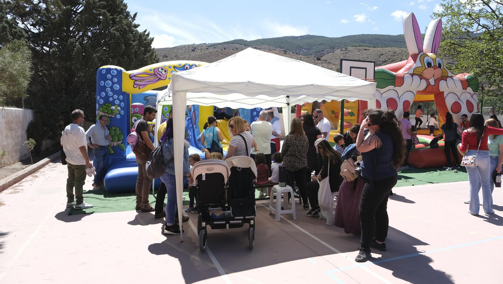 Imágenes de los juegos infantiles en las Fiestas de Abla