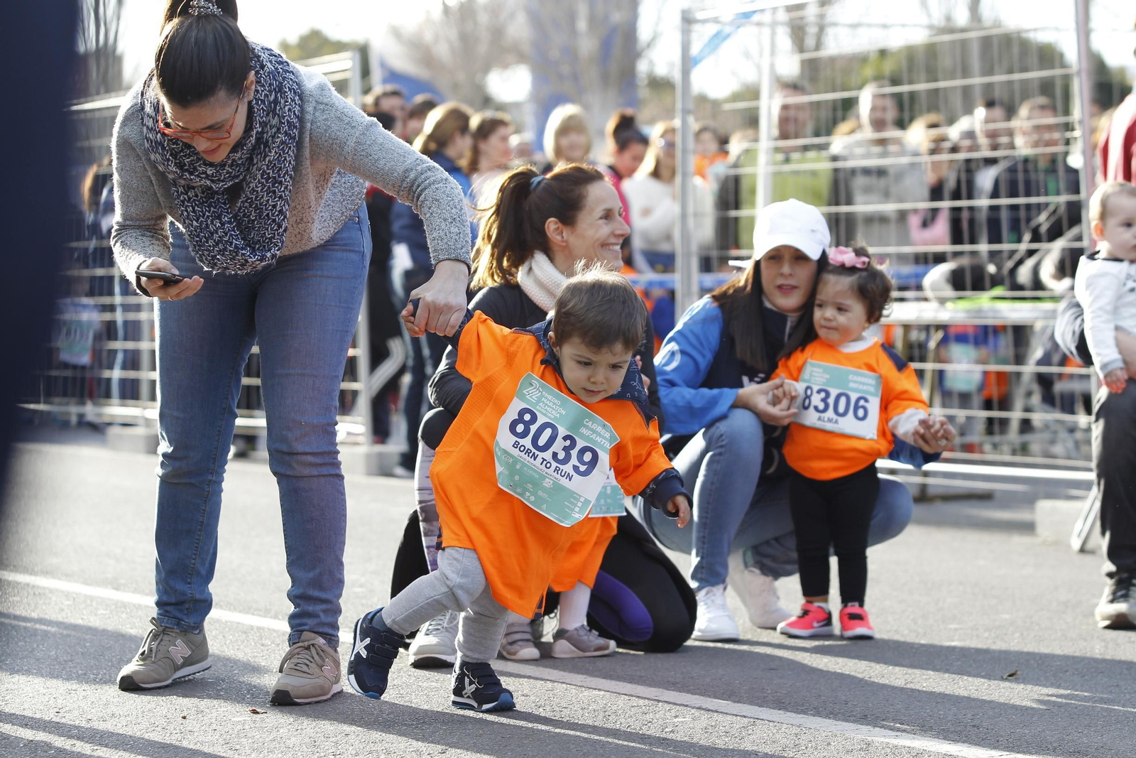 Fotogalería de la Feria del Corredor y las carreras infantiles.