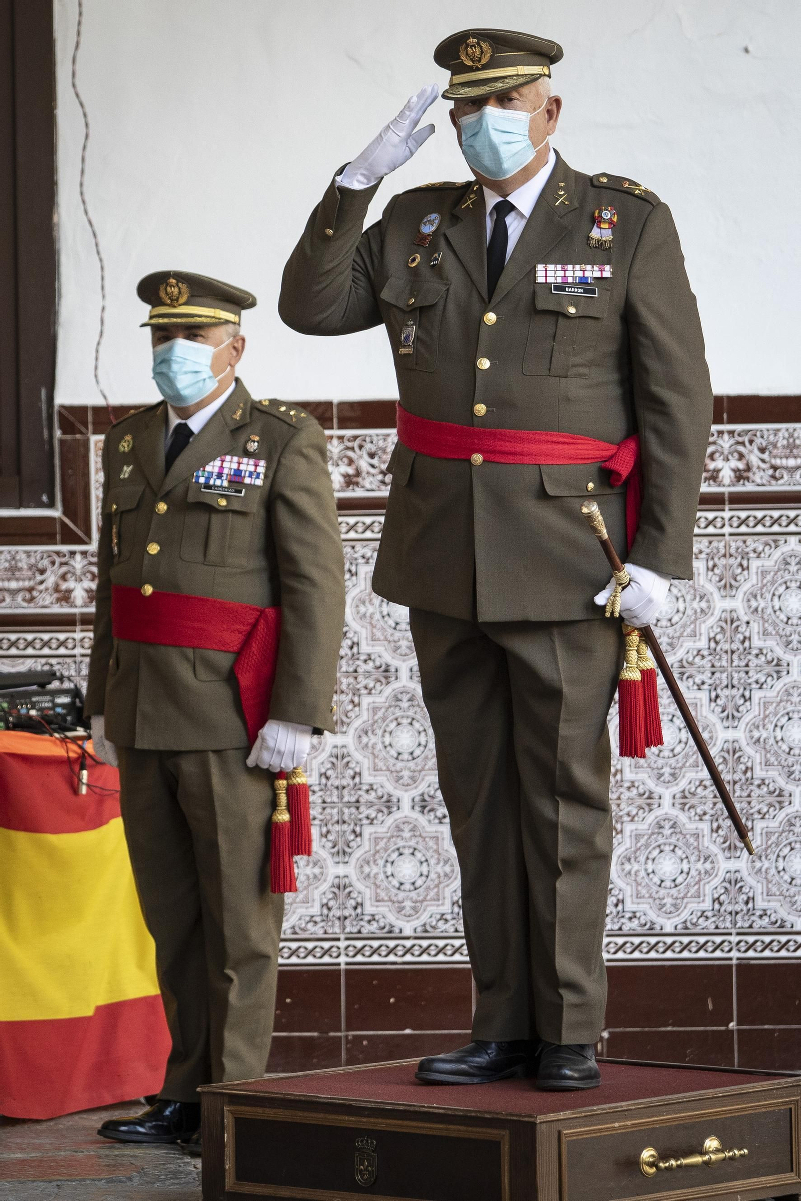 Fotos: la fiesta nacional se celebra en el Madoc de Granada con el izado de la bandera